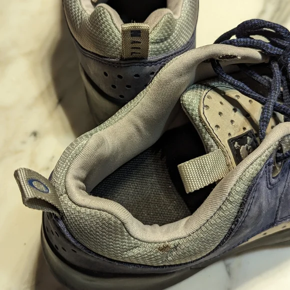 Men's Oakley Nail Lows -- Size 8 - Picture 8 of 8